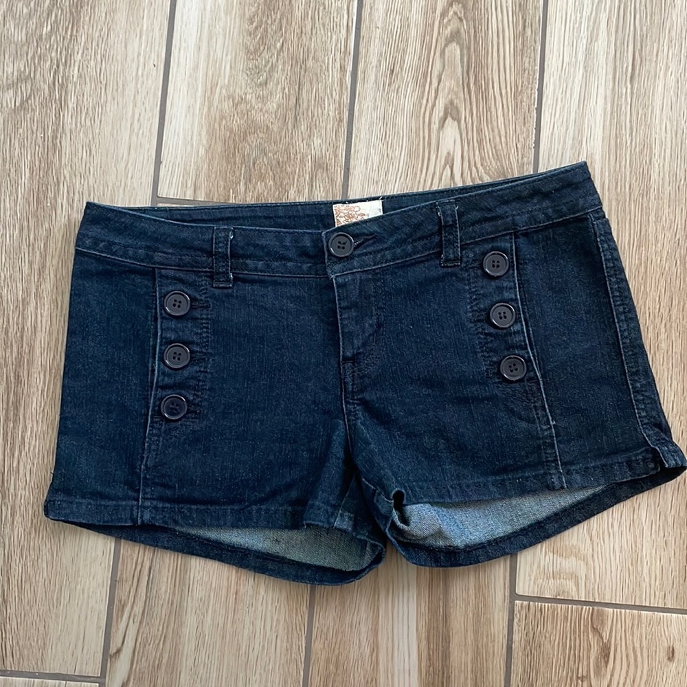 EUC Arden B denim shorts